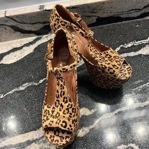 Cheetah print Jeffrey Campbell platform heels